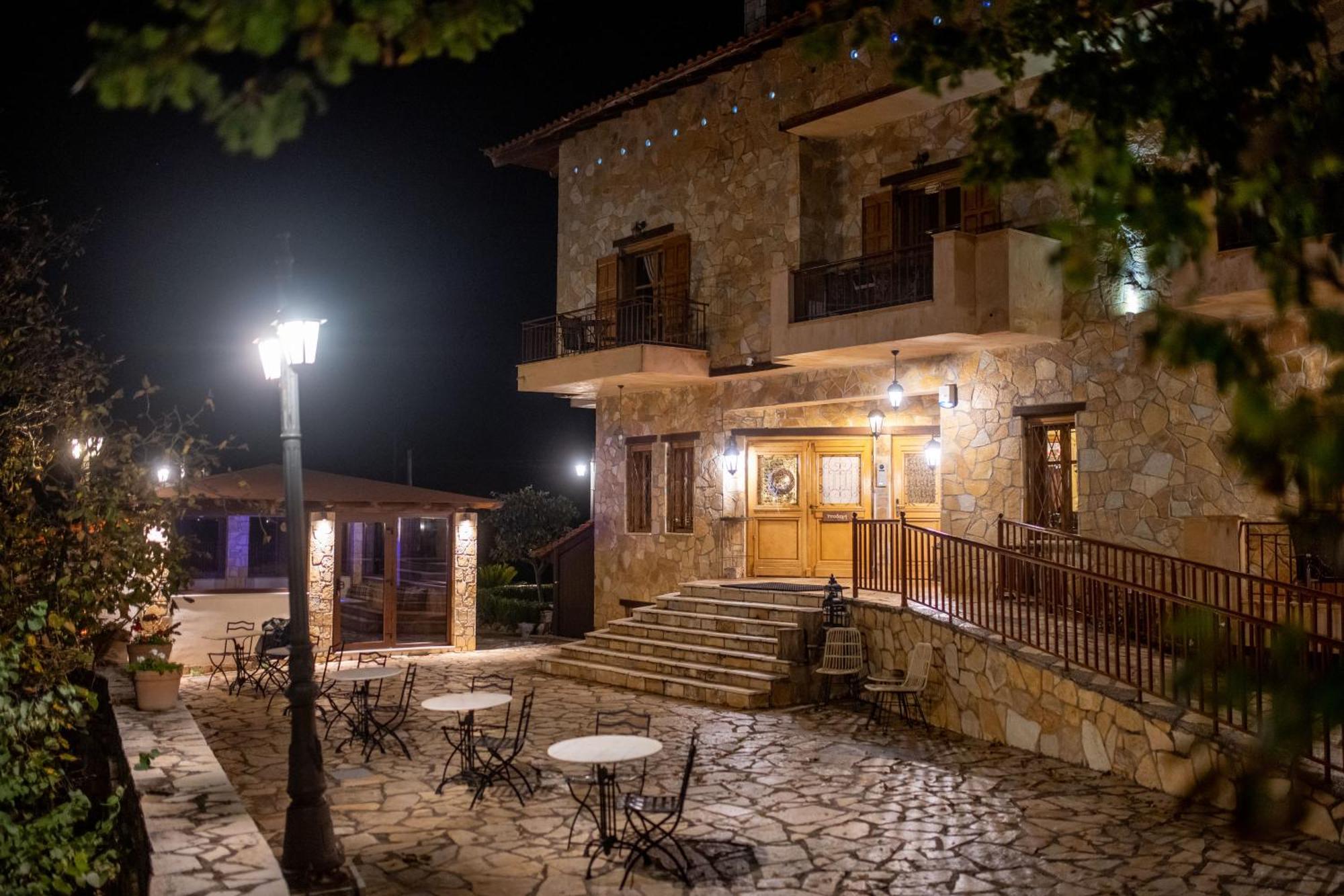 Archontiko Fiamegou Hotel&Spa Synikia Mesi Trikalon Exterior photo